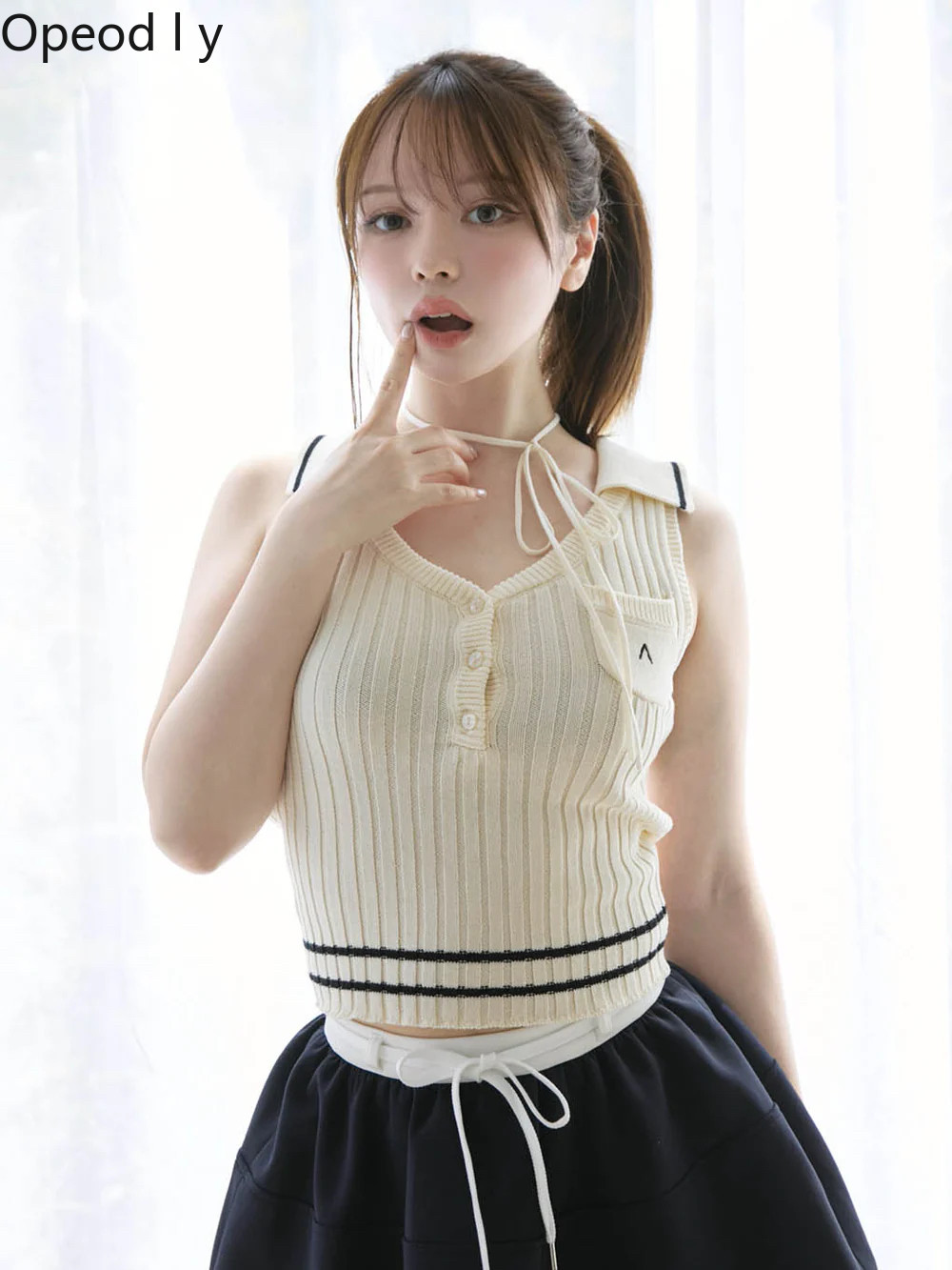 일본식 스위트 라펠 트위스트 V넥 민소매 니트 서스펜더 - Suspender Tank Top 리뷰 및 가격